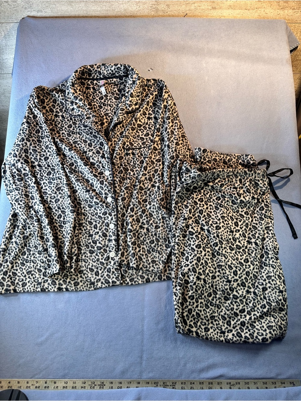 Meg & Lilly Leopard Print Pajama Set Plush Fleece 2pc Loungewear Plus Size 3XL